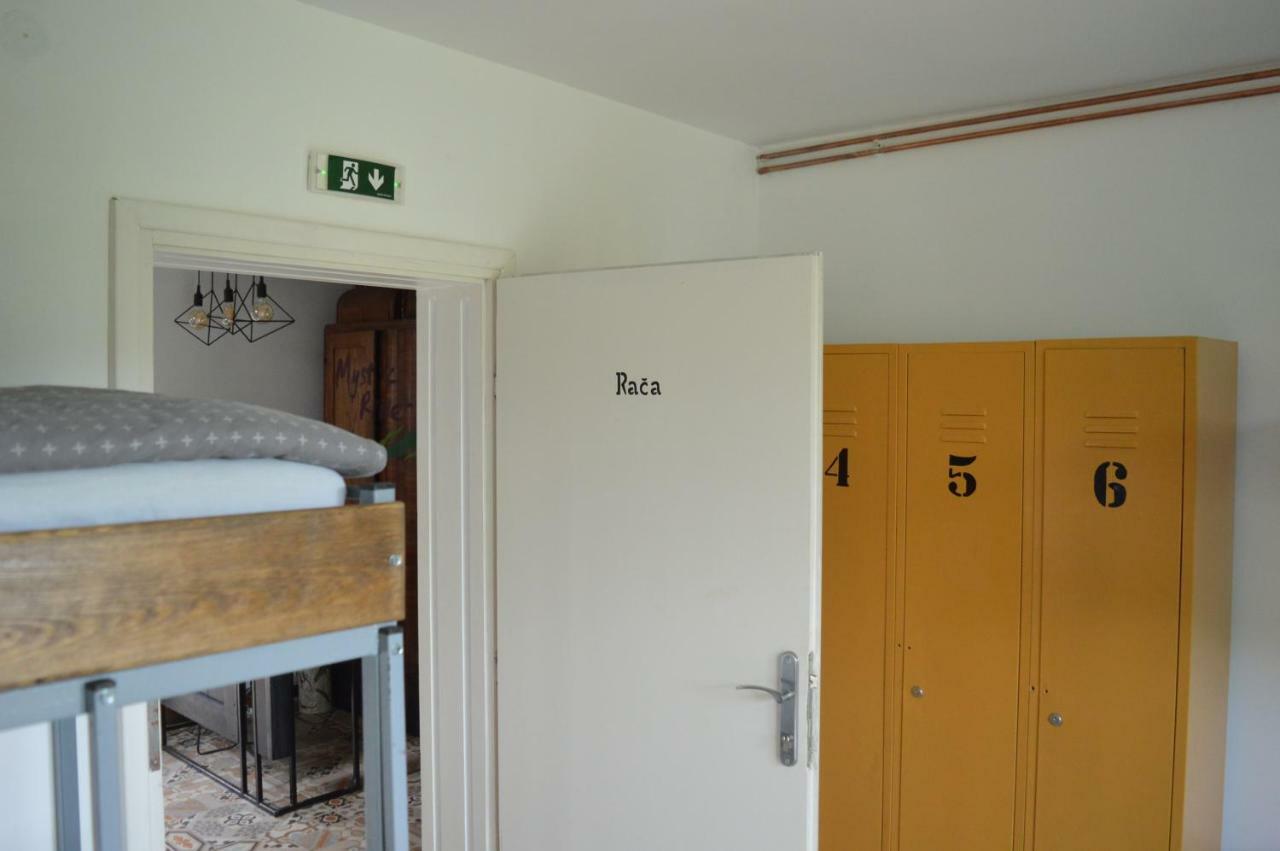 Mystic River Design Hostel Bajina Basta Kültér fotó