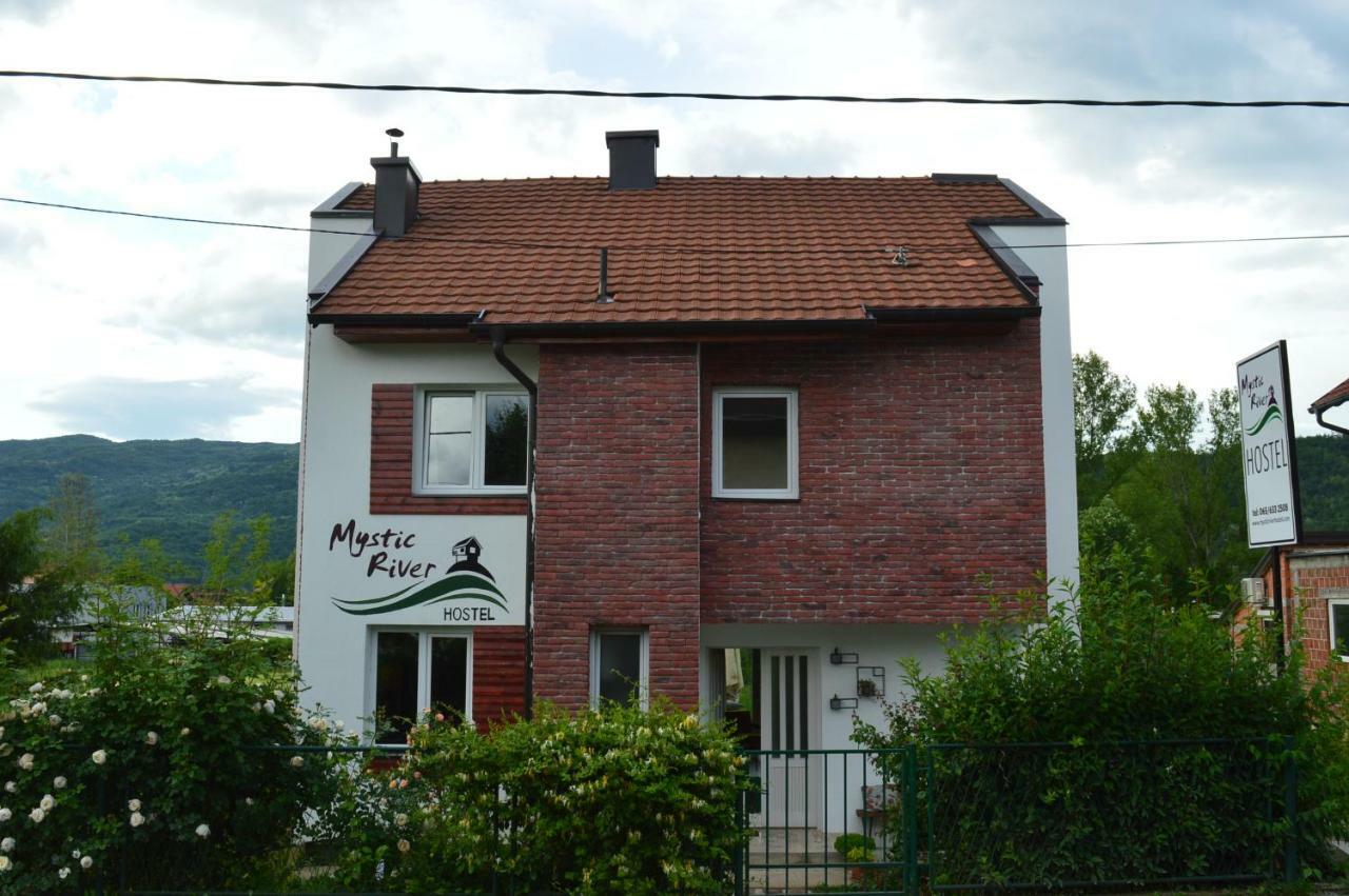 Mystic River Design Hostel Bajina Basta Kültér fotó