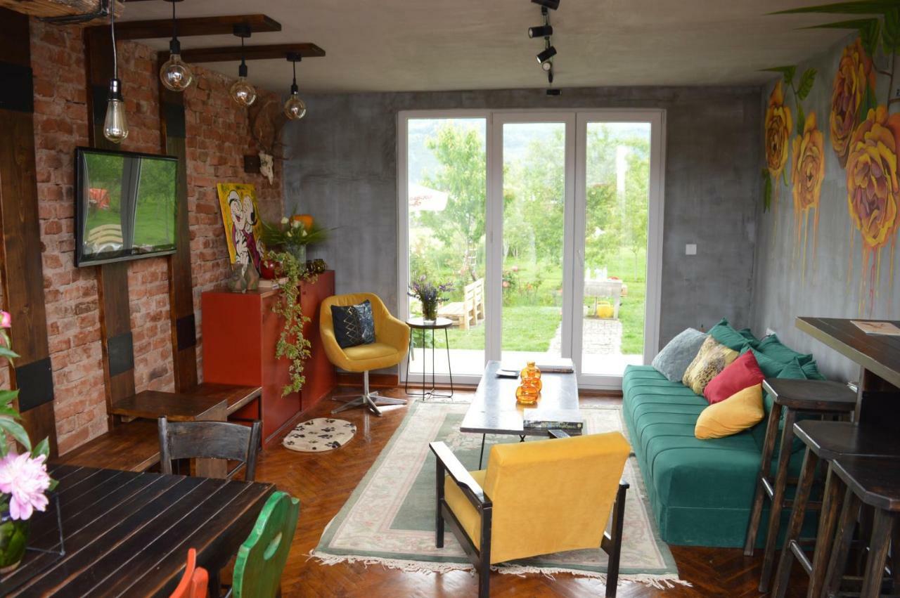 Mystic River Design Hostel Bajina Basta Kültér fotó